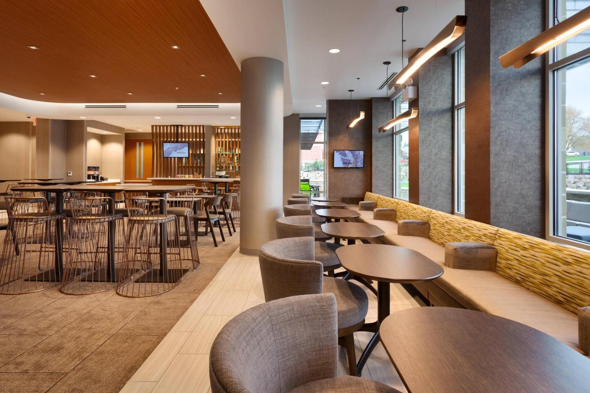 Springhill Suites By Marriott Coralville Exterior foto